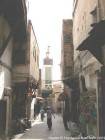 Una calle típica de Fez el Bali, Marruecos.