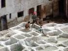 Las divisiones entre los tintoreros, distrito Chouara, Fez, Marruecos.