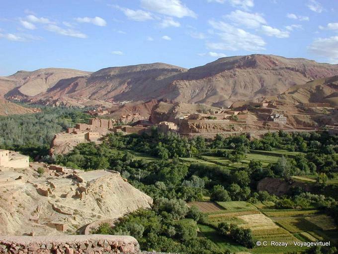 Gargantas del Dades, paisaje hacia Aït Ibriren - Marruecos