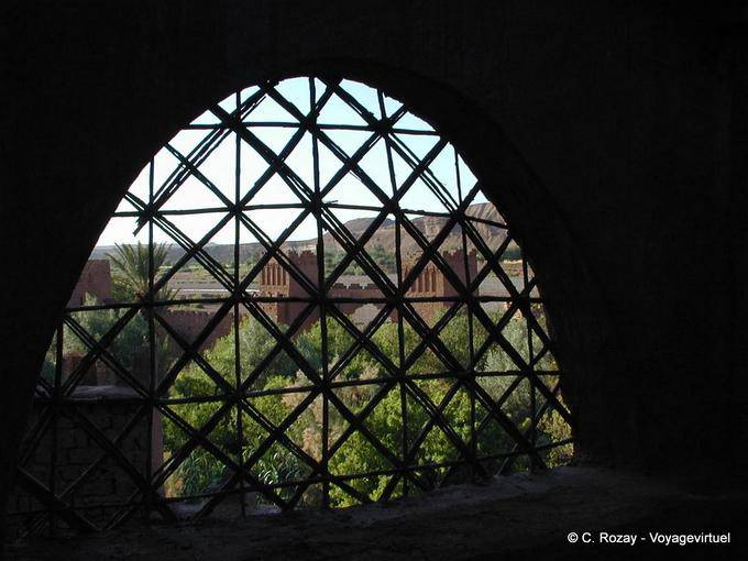 Ait Ben Haddou, restos de Douar junto al Ounila - Marruecos