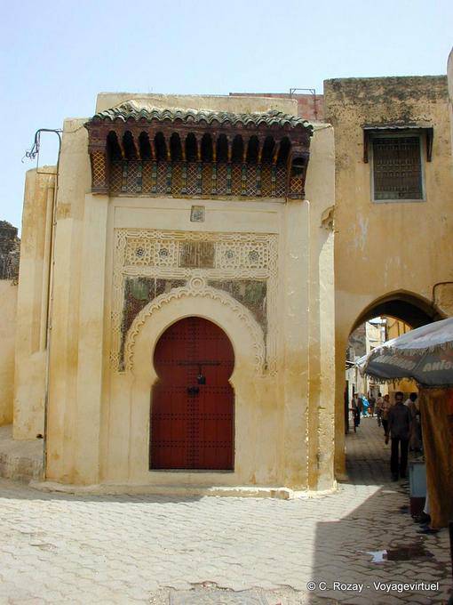 Vivienda en la esquina, Meknes - Marruecos
