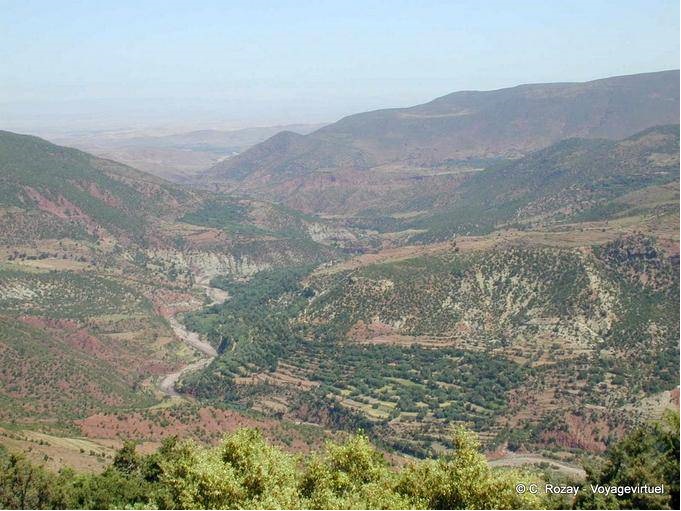 En el camino hacia Ouarzazate en Marrakech - Marruecos