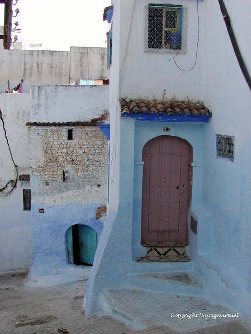En el laberinto de barrio Ansar, Chefchaouen - Marruecos