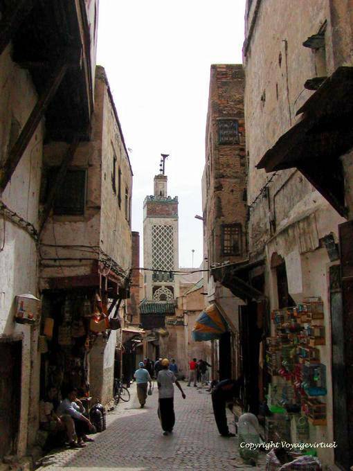 Una calle típica de Fez el Bali - Marruecos