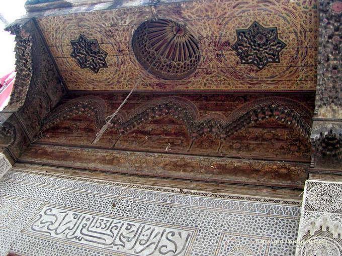 Ejemplo carpintería artesanos locales, Fez - Marruecos