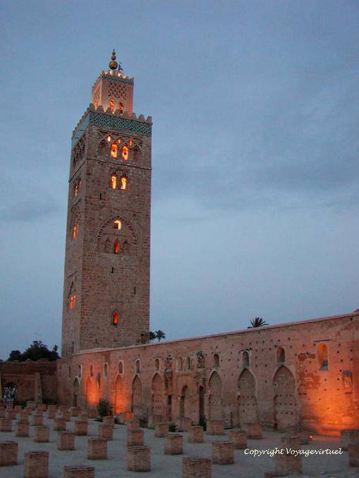 Mezquita Koutoubia por la noche, Marrakech - Marruecos