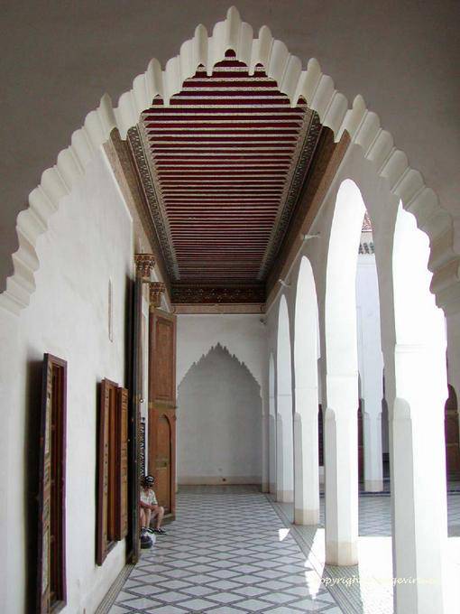 Galería de Little Court, Palacio de la Bahía, Marrakech - Marruecos