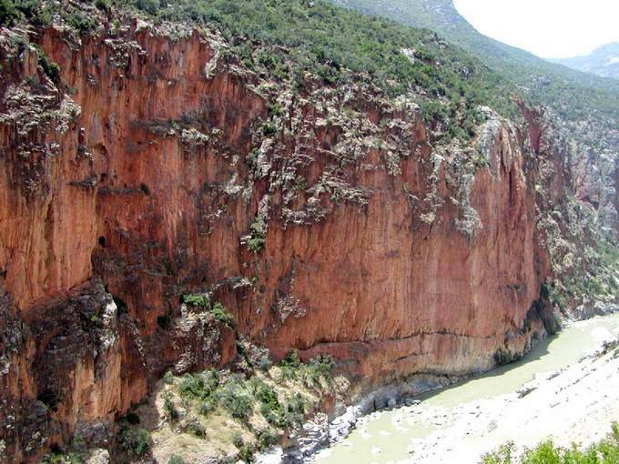 Acantilados de las Hoces del Oued Lau - Marruecos