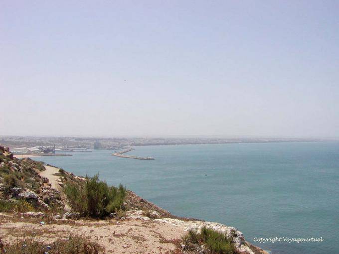 Panorama del puerto de Safi de la costa - Marruecos