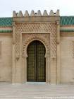 Una de las puertas del mausoleo Mohammed V, Rabat, Marruecos.