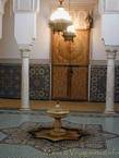 Mausoleo de Moulay Ismail, fuente de interior, Meknes, Marruecos.