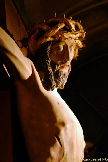 Jesús en la cruz, Notre Dame de la Garde, Marsella - Francia