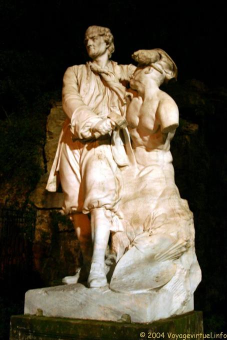 Estatua iluminada, Marsella - Francia