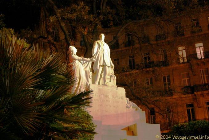 Estatua Frédéric Chevillon, Marsella - Francia