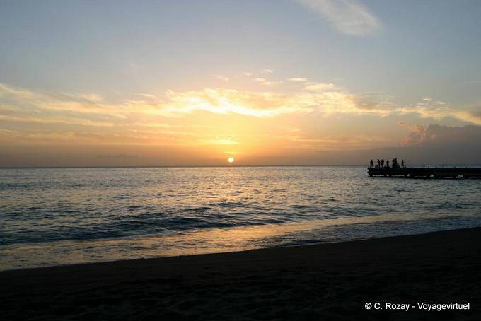 Le Carbet, puesta del sol - Martinica