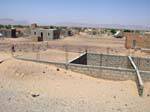 Fundaciones en un pueblo en construcción, Hope Road, Mauritania.
