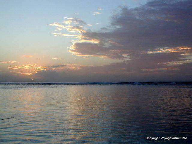 Luz de la tarde frente al mar, Mauricio.