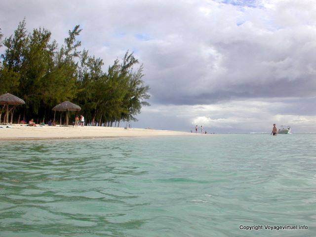 Flic en Flac, la playa al mar, Mauricio.