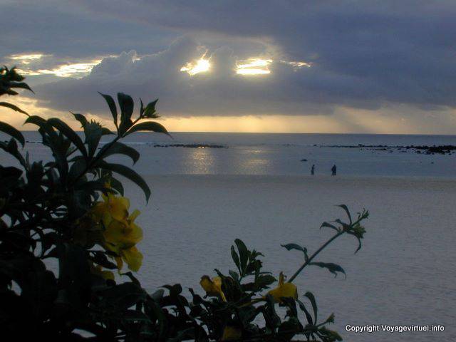 Los ojos del sol, Flic en Flac, Mauricio.
