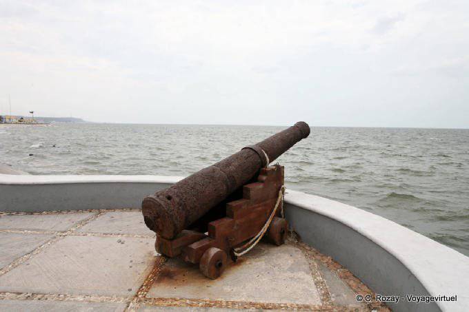 Canon antiguo, Avenida Adolfo Cortines Campeche - Mexico