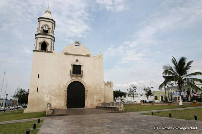 Iglesia San Román al parque, Campeche - Mexico