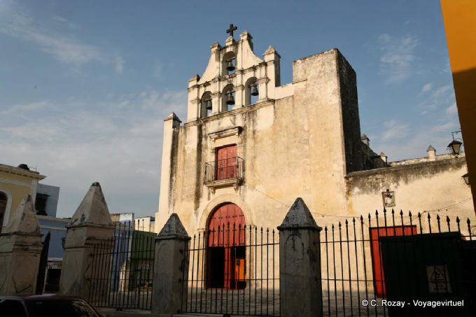 Fachada de la Iglesia de El Dulce Nombre de Jesús, Campeche - Mexico