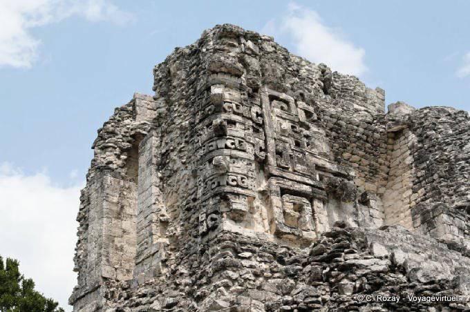 Concéntrese en XX estructura Chicanná - Mexico