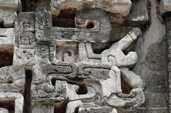 Piedras talladas por los mayas, Chicanná - Mexico