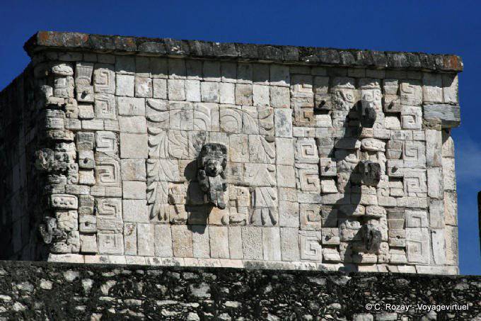 Templo Chacmool, parte superior del templo de los guerreros, Chichen Itza - Mexico