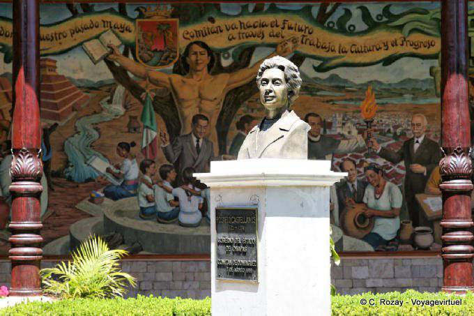 Busto de Rosario Castellanos, Casa de la Cultura, Comitán - Mexico