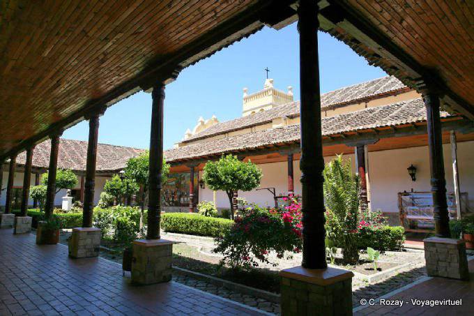 El patio de la Casa de La Cultura, Comitán - Mexico