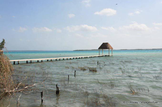 El lago de los siete colores, Laguna Bacalar - Mexico