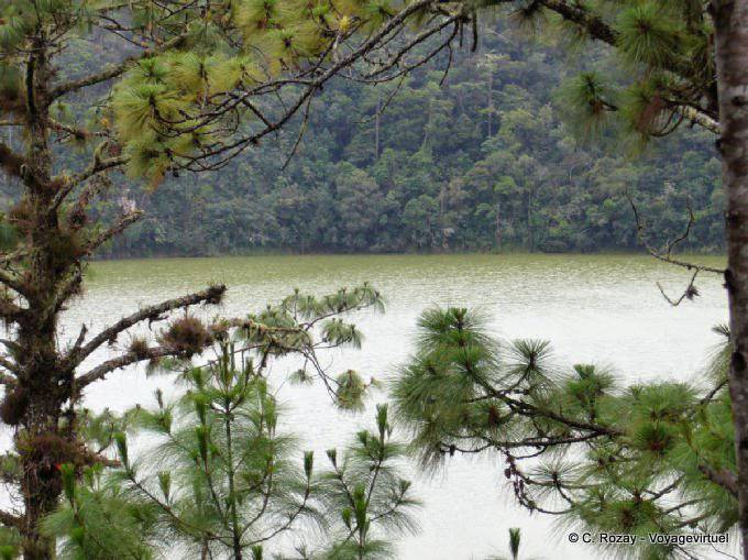 Lagunas de Montebello, Laguna Esmeralda - Mexico