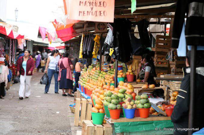 En el Gran Mercado, San Cristóbal de Las Casas - Mexico
