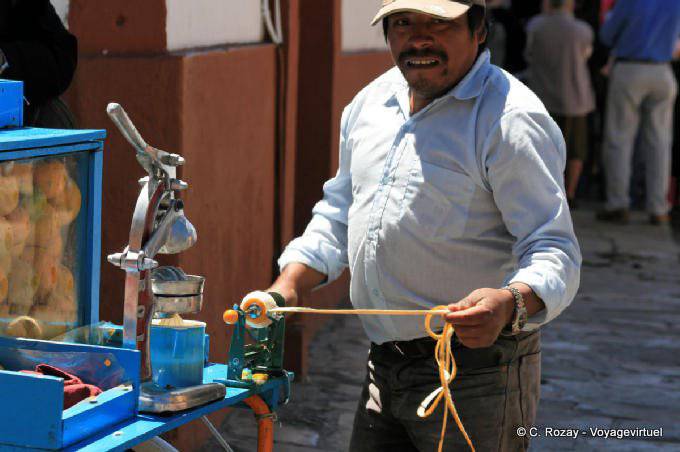 Naranjas peeling mecánico, San Cristóbal de Las Casas - Mexico