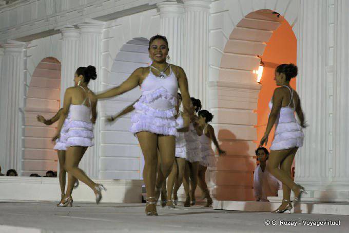 Sonrisa, danza, San Cristóbal de Las Casas - Mexico