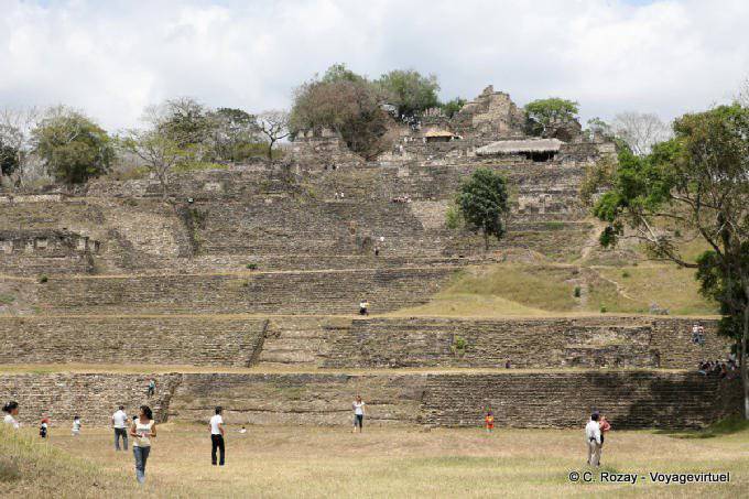 Ruinas en la colina, Tonina - Mexico