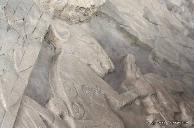 Fragmento del mural en bajorrelieve de los cuatro soles, Tonina - Mexico