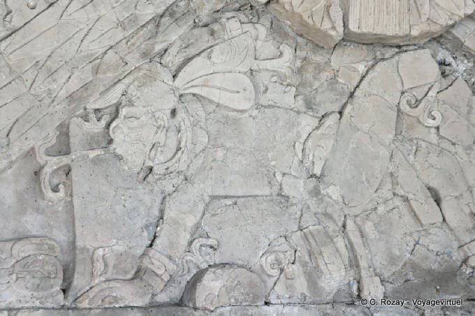 Personaje en la parte inferior del fresco de las cuatro épocas, Tonina - Mexico