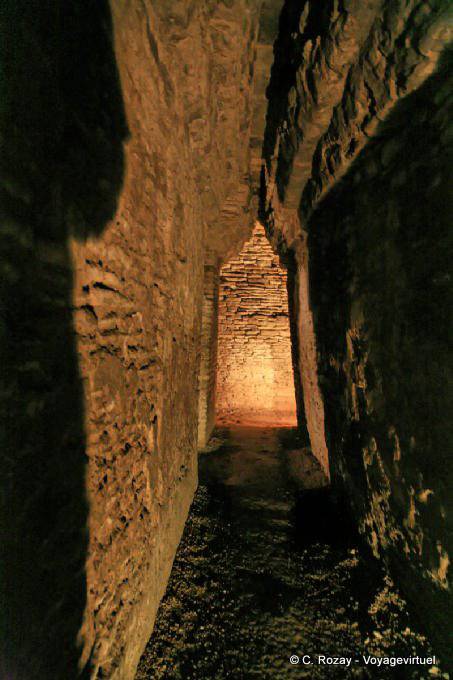 En el laberinto del Palacio de la Oscuridad, Tonina - Mexico