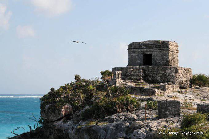 El Templo del Dios del Viento, Tulum - Mexico