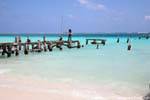 Restauración de un muelle de madera, Puerto Morelos, Mexico.