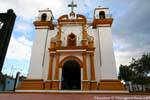 La fachada de la iglesia de Guadalupe, San Cristóbal de Las Casas, Mexico.