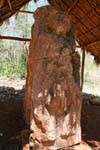 Falo de piedra Yum Keep, Sayil, Mexico.