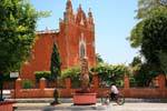 La Iglesia de San Antonio, vista desde la Calle 26, Ticul, Mexico.