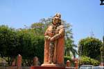Una de las estatuas de centro maya Ticul, Mexico.