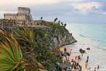 La playa al pie del Templo del Dios del Viento, Tulum, Mexico.