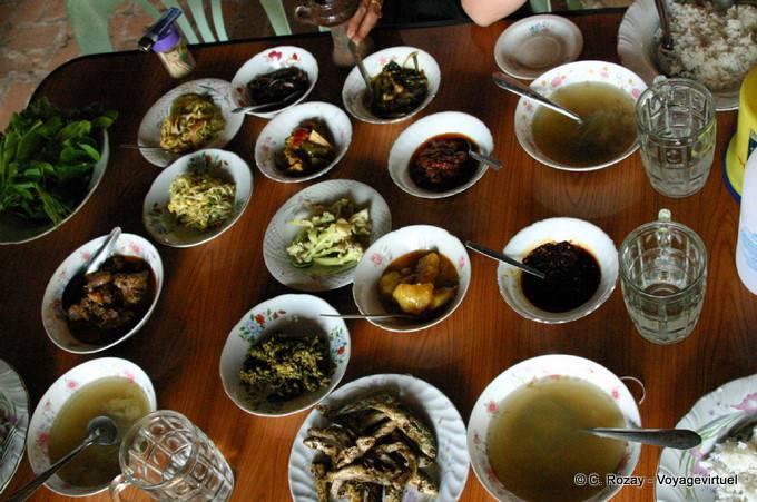 Colección plana Por el desayuno, cocina birmana, Bagan - Myanmar (Birmania)