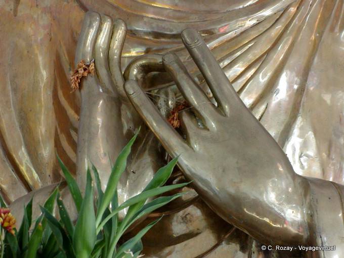 Buddha Dharma manos Shakra Mudra, Bagan - Myanmar (Birmania)