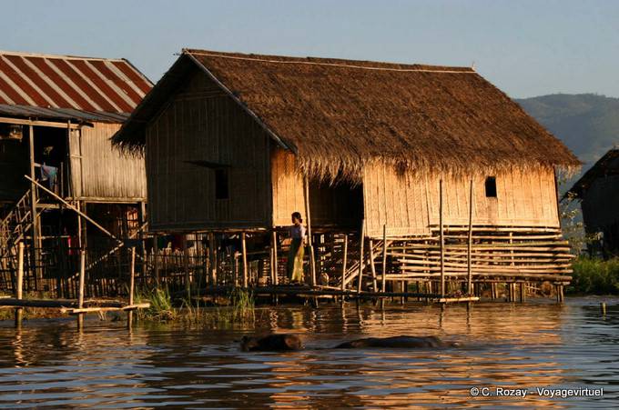Casa tradicional Intha, Lago Inle - Myanmar (Birmania)